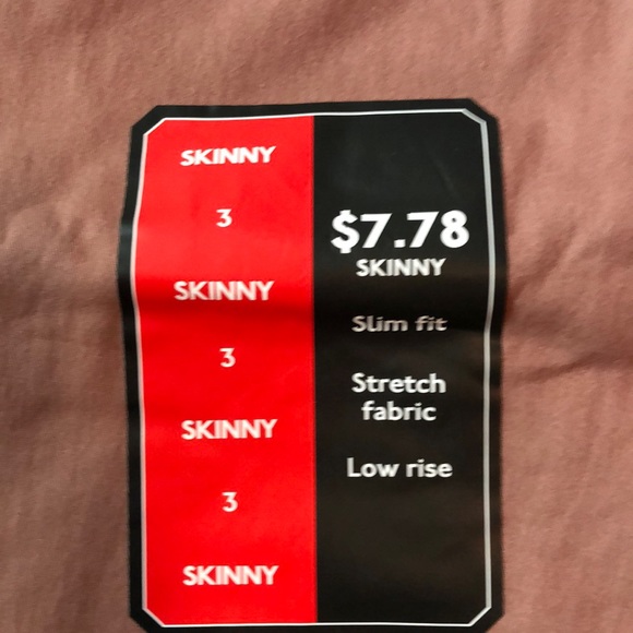 No Boundaries skinny jeans - Picture 2 of 4